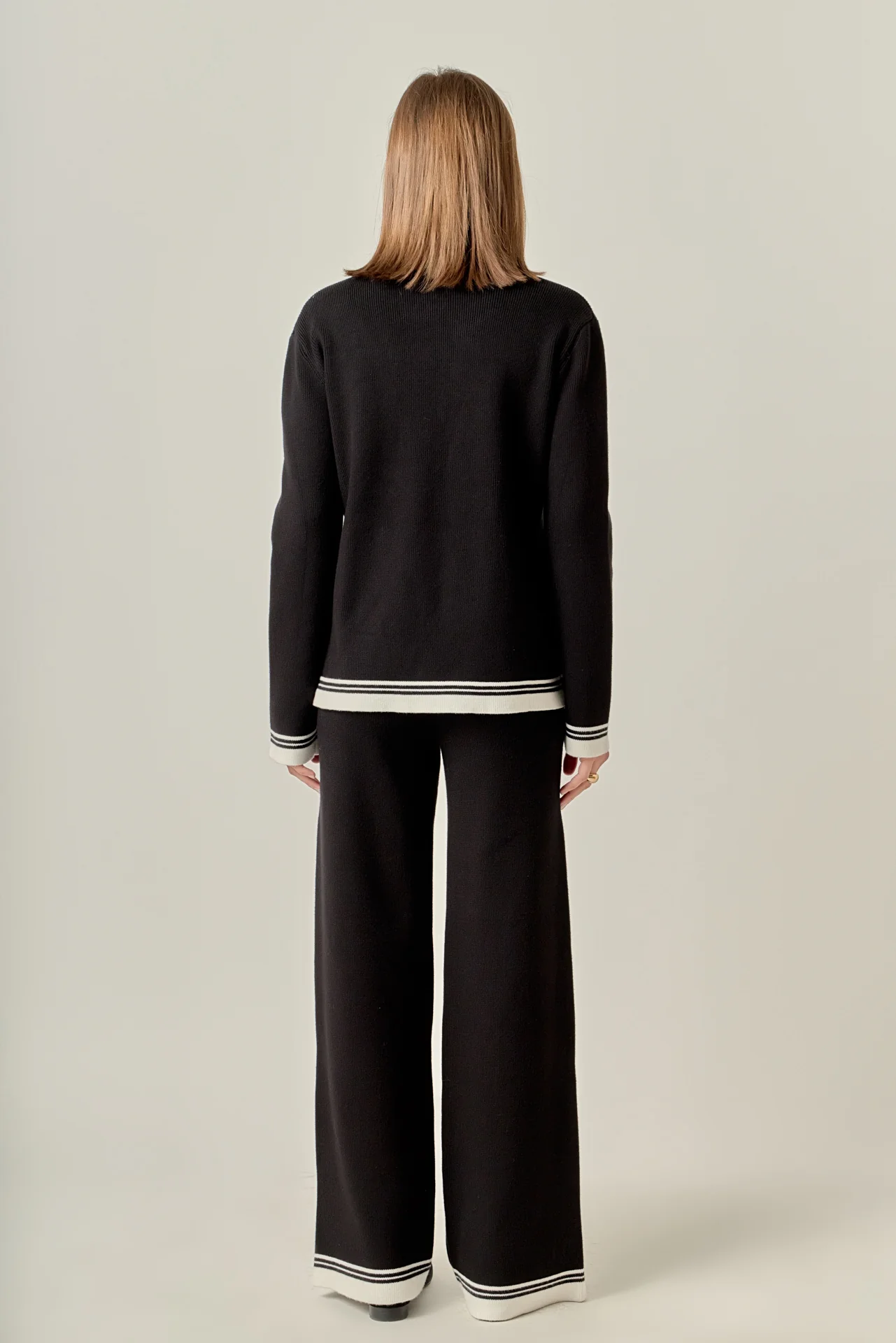 Contrast Stripe Detail Knit Top - Image 9