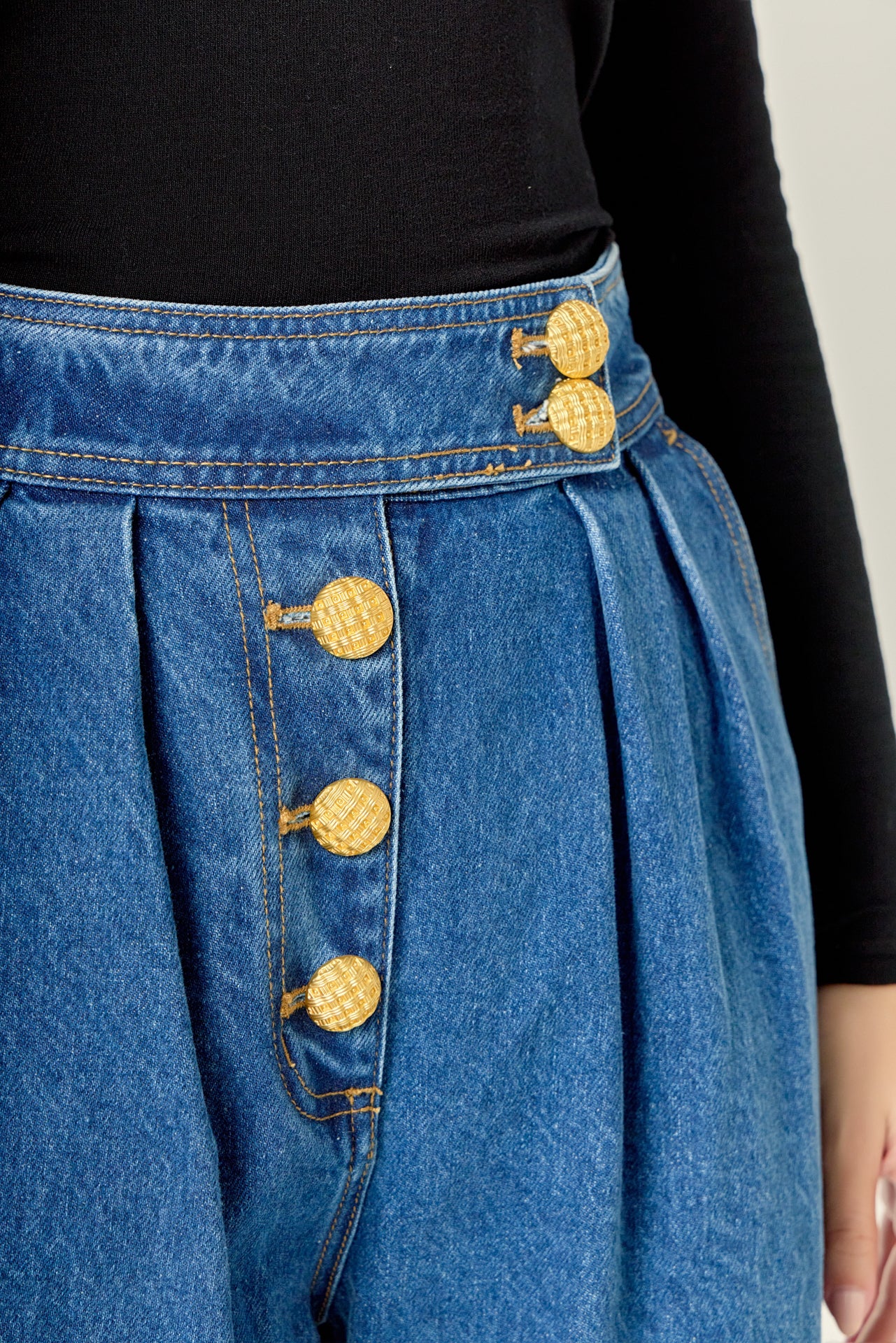 Premium Denim Cropped Trousers - Image 7